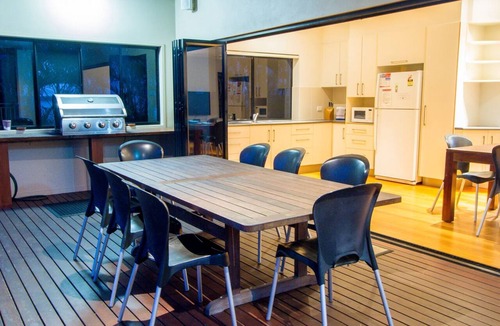 Agnes Water House | Dont Panic Beach Houses Estate