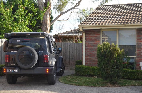 Donvale House | Donvale Holiday home 15 minutes drive to CBD3 bed rooms 1 minut walk to bus stop