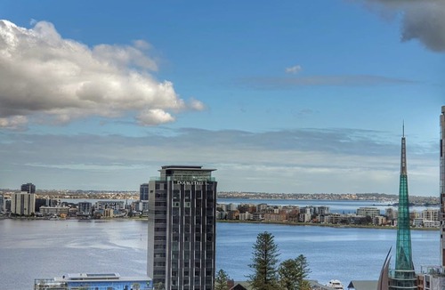 Perth Central Business District Hotel | DoubleTree by Hilton Perth Waterfront