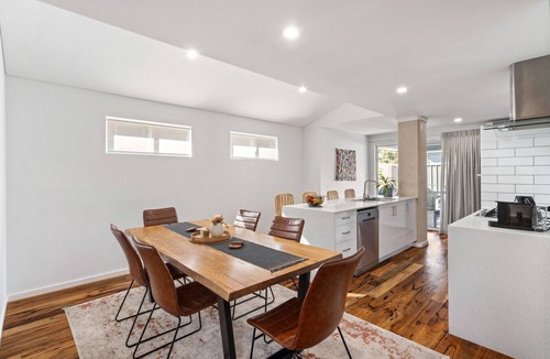 Busselton House | Driftwood - Central Busselton