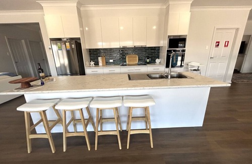Port Hughes House | Driftwood Cove - Family Holiday in Port Hughes