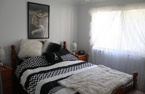 Raymond Terrace Bed & Breakfast | Ducati's Bed and Breakfast