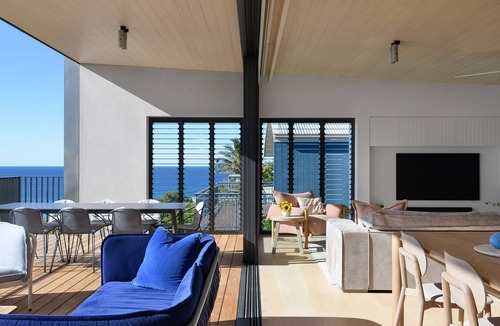 Sunshine Beach House | Eagles Nest - Wake to the sunrise over the glittering Coral Sea