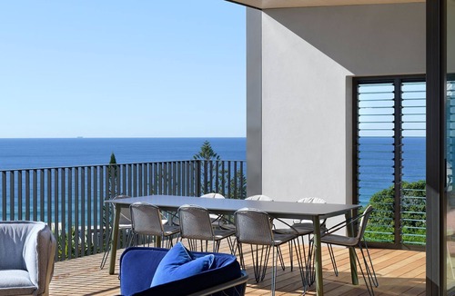 Sunshine Beach House | Eagles Nest - Wake to the sunrise over the glittering Coral Sea