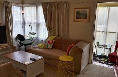 Thomson House | East Geelong - Bacarra Cottage - 2 bed home