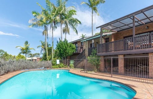 East Killara House | East Killara Cheerful 5 Bedrooms House with swimming pool