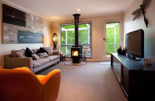 Daylesford House | Eastern View Villa