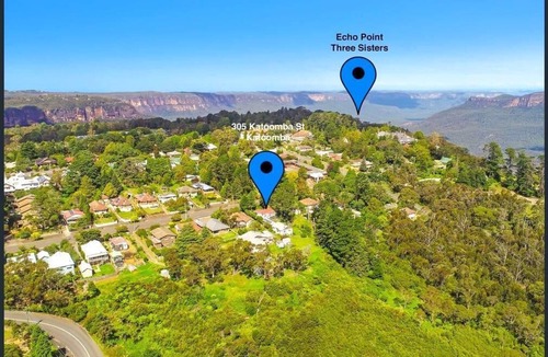 Katoomba Cottage | Echo Round House - Adorable Art Deco Pet Friendly Cottage Walking Distance to The Three Sisters