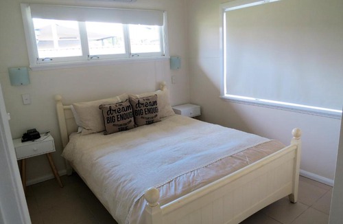 Edge Hill House | Edge Hill Clean & Green Cairns, 7 Minutes from the Airport, 7 Minutes to Cairns CBD & Reef Fleet Terminal