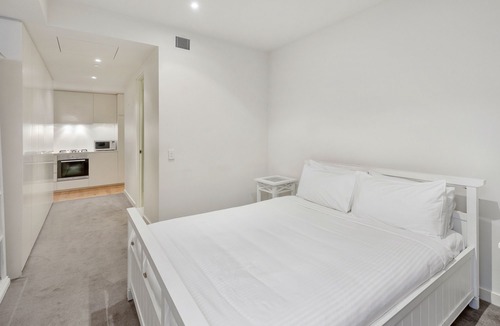 Geelong Hotel | Edgewater 109