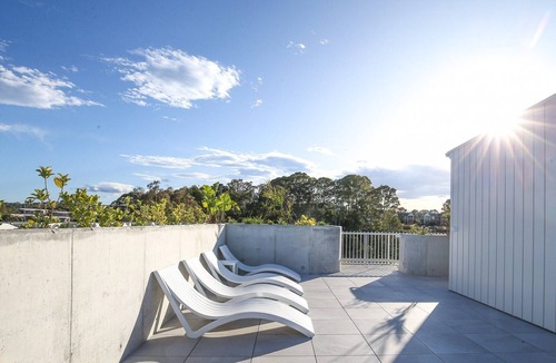 Batemans Bay Apartment | Elegant Bay Side 1-Bed Apartment with Views