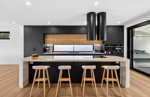 Lorne House | Eleve Lorne