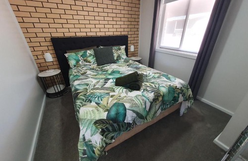 Ward Apartment | Elliston Apartments