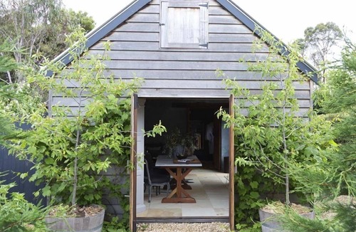 Oatlands Bed & Breakfast | Elm Cottage Barn