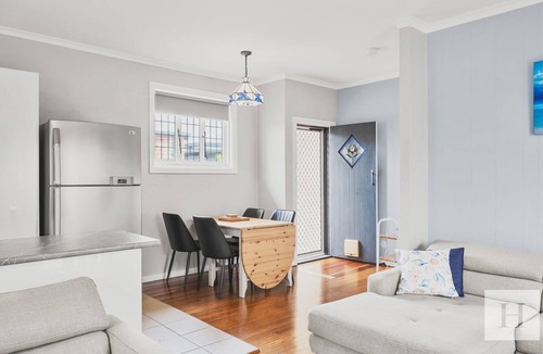 Long Jetty House | Eloora Cottage - Beachside Escape in Long Jetty