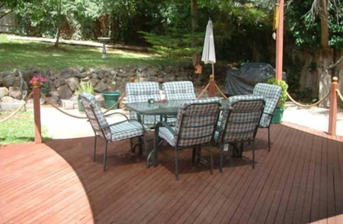 Eltham House | Eltham Retreat Guest House - Warm & Bright Home