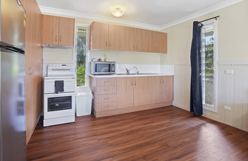 Emerald Apartment | Emerald Bony 1 escape