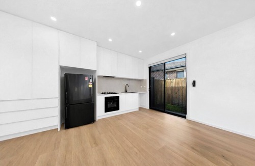 Wollert Apartment | Enjoy New Modern Luxury Stay -1 Bedroom Studio With Full Amenities