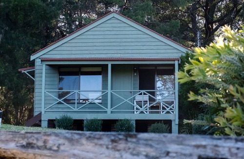 Kangaroo Valley Cabin | Enjoy outstanding views from this one bedroom cabin