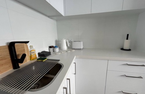 St. Kilda East House | Enjoyable 2-bedroom house in Saint Kilda East