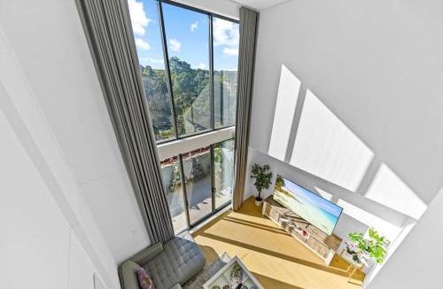 Epping Apartment | Epping Sunlit Luxury Loft - 2Beds & High Ceilings
