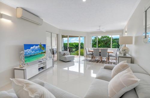 Cairns North Apartment | Escape Ordinary Stay Somewhere Exceptional - Waterfront 3 Bedroom Cairns Condo