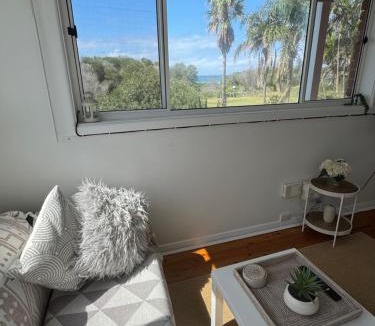 Kiama Downs Apartment | Escape to Jones Beach Kiama - Beachfront unit with direct beach access & views