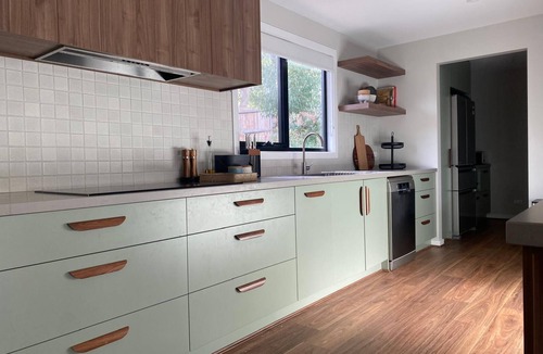 Warrandyte House | Escape to Nature in Our Warm & Welcoming Family Home