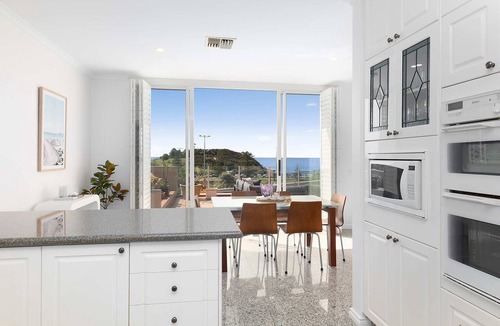 Terrigal Apartment | Esplanade Apt: Ocean View Terrace, Sleeps 8