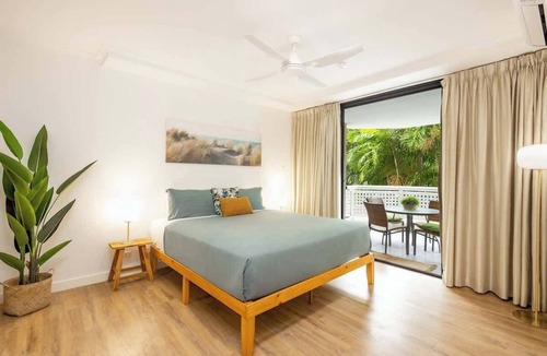 Cairns North Apartment | Esplanade Escape—Poolside Living by the Waterfront