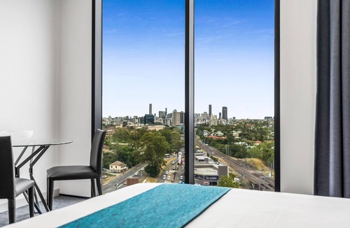 Taringa Hotel | Essence Suites Taringa