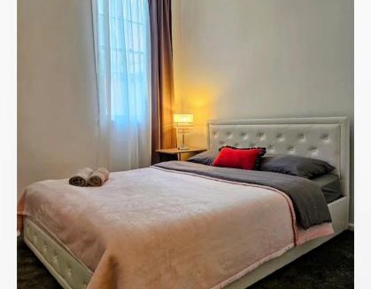 North Melbourne House | Euro Nomads