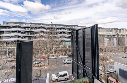 Braddon Apartment | Exclusive Braddon 2BR APT near Civic