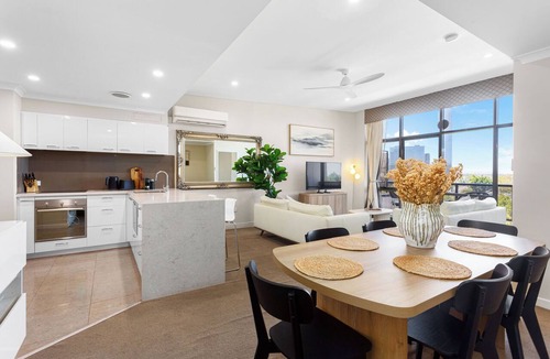 Perth Central Business District Apartment | Experience the perfect blend of urban convenience and natural beauty in this spacious, light-filled 3-bedroom apartment. Situated on the doorstep of Kings Park and the Swan River, this home offers a tranquil retreat right in the heart of Perth.