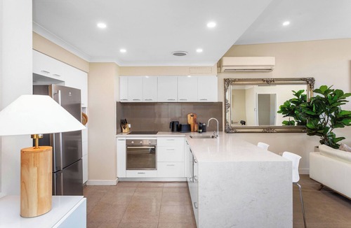 Perth Central Business District Apartment | Experience the perfect blend of urban convenience and natural beauty in this spacious, light-filled 3-bedroom apartment. Situated on the doorstep of Kings Park and the Swan River, this home offers a tranquil retreat right in the heart of Perth.
