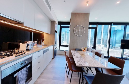 Sydney Central Business District Apartment | Fabulous 2b2b home in the central CBD