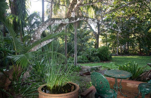 Clunes Apartment | Fairview Retreat
