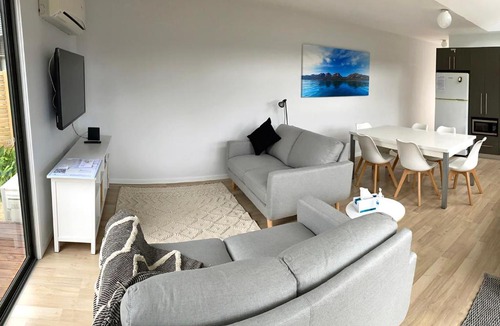 Coles Bay House | Fairways 1