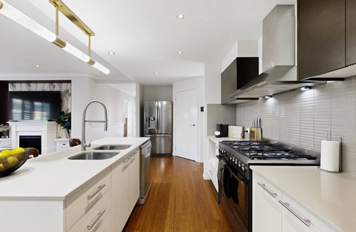 Point Cook House | Family 3-Bed Retreat in Point Cook