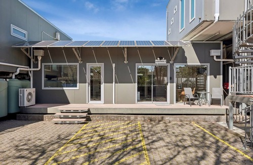 Kangaroo Flat Apartment | Family-Friendly 2BR Unit, Kangaroo Flat