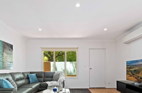 Adelaide Central Business District Apartment | Family friendly/CBD/3BR Apt/Hurtle Square