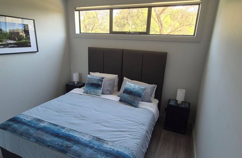 Yarrambat House | Family Luxury Country Retreat Pool & Spa – Lodge 1