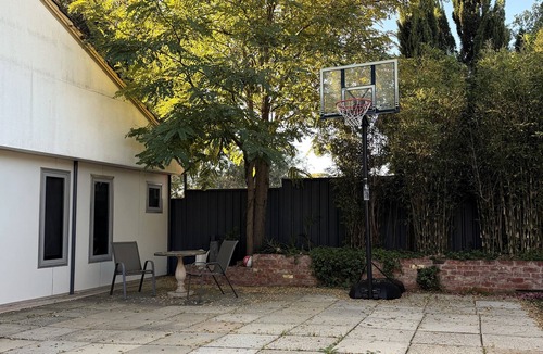 Melville House | Family oasis with sunset deck in prime Melville location