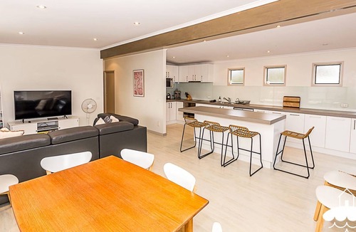 Sandy Point House | Family Tidez Stay 3 Pay 2 Winter Special