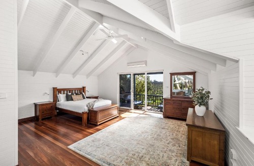Wilyabrup House | Fermoy Lodge - Wine Country Haven with Vineyard Vista