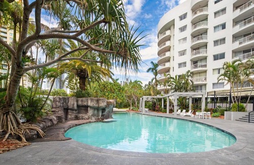 Surfers Paradise Apartment | Ferny Cove - Resort Living by Surfers Paradise Beach