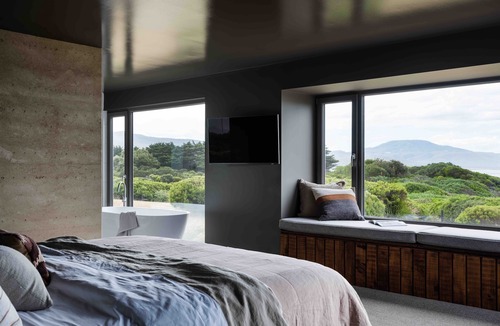 Seymour House | FIRST LIGHT Tasmania (House)