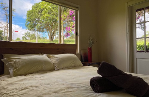 Montville Cottage | Flame Hill Vineyard