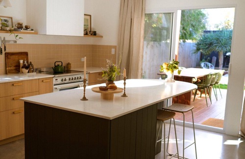 Beaconsfield House | Floretta - Heritage Cottage with Sauna