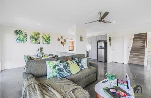 Coomera House | Forest castle in a quiet single-story house in Coomera